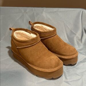 Women's Platform Bearpaw Boots- Hickory